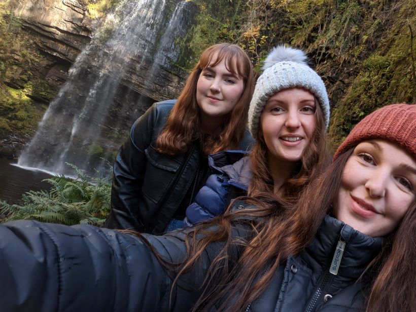 The three sisters together. 